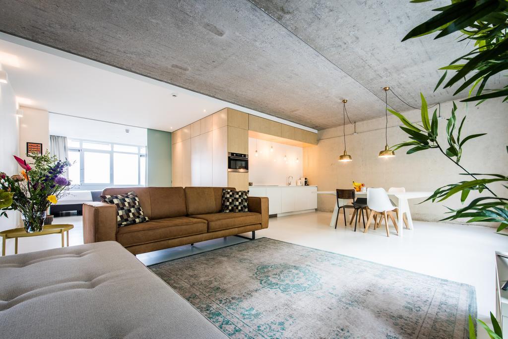 Short Group Houthavens Serviced Ámsterdam