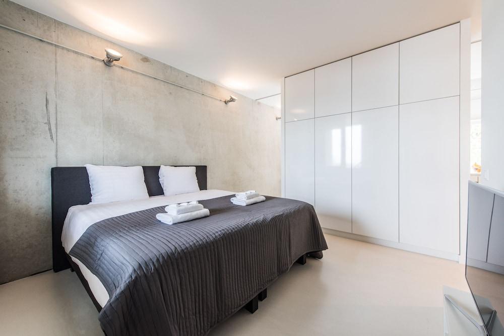 Short Group Houthavens Serviced Apartamento *